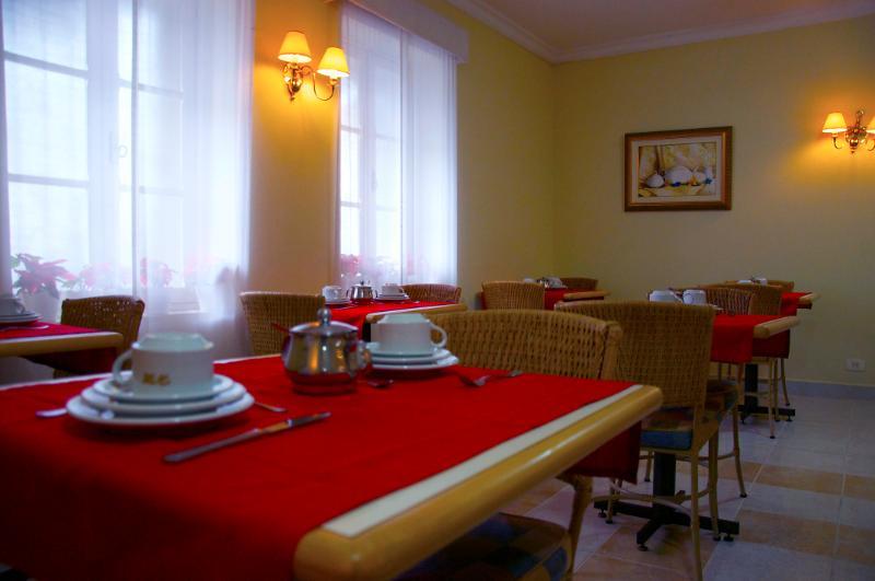 Curitiba Palace Estacao Hotel ภายนอก รูปภาพ