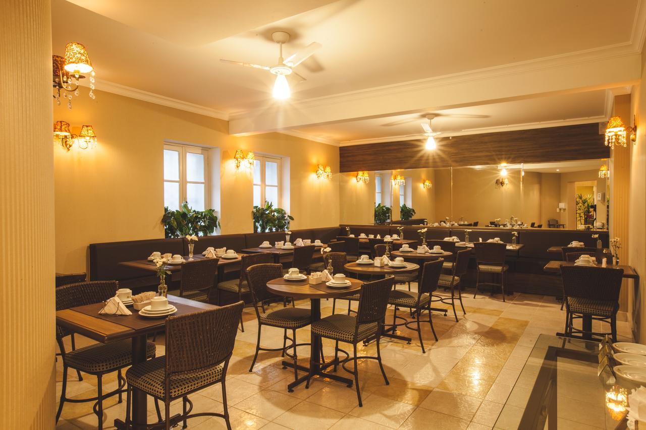 Curitiba Palace Estacao Hotel ภายนอก รูปภาพ