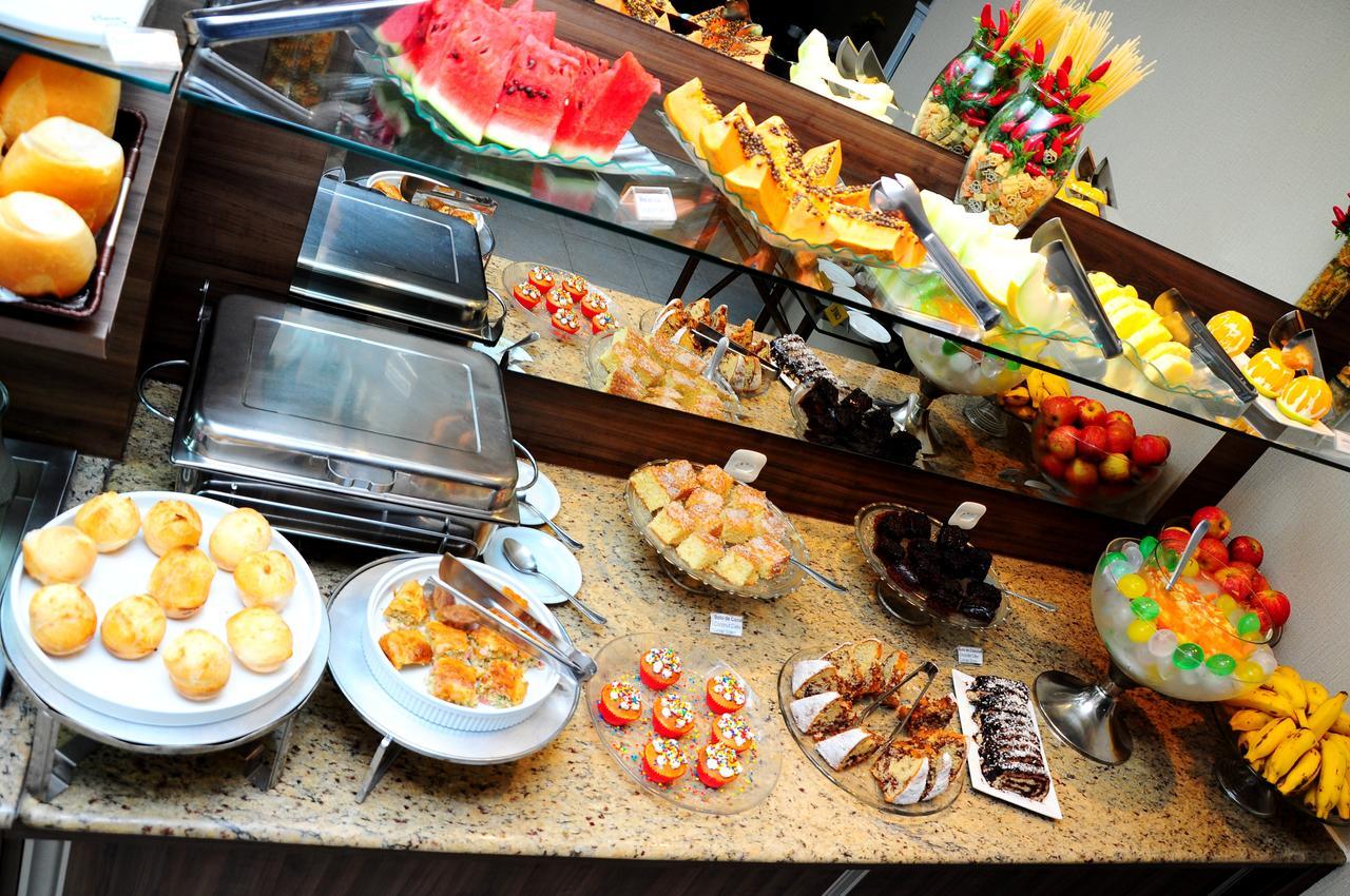 Curitiba Palace Estacao Hotel ภายนอก รูปภาพ